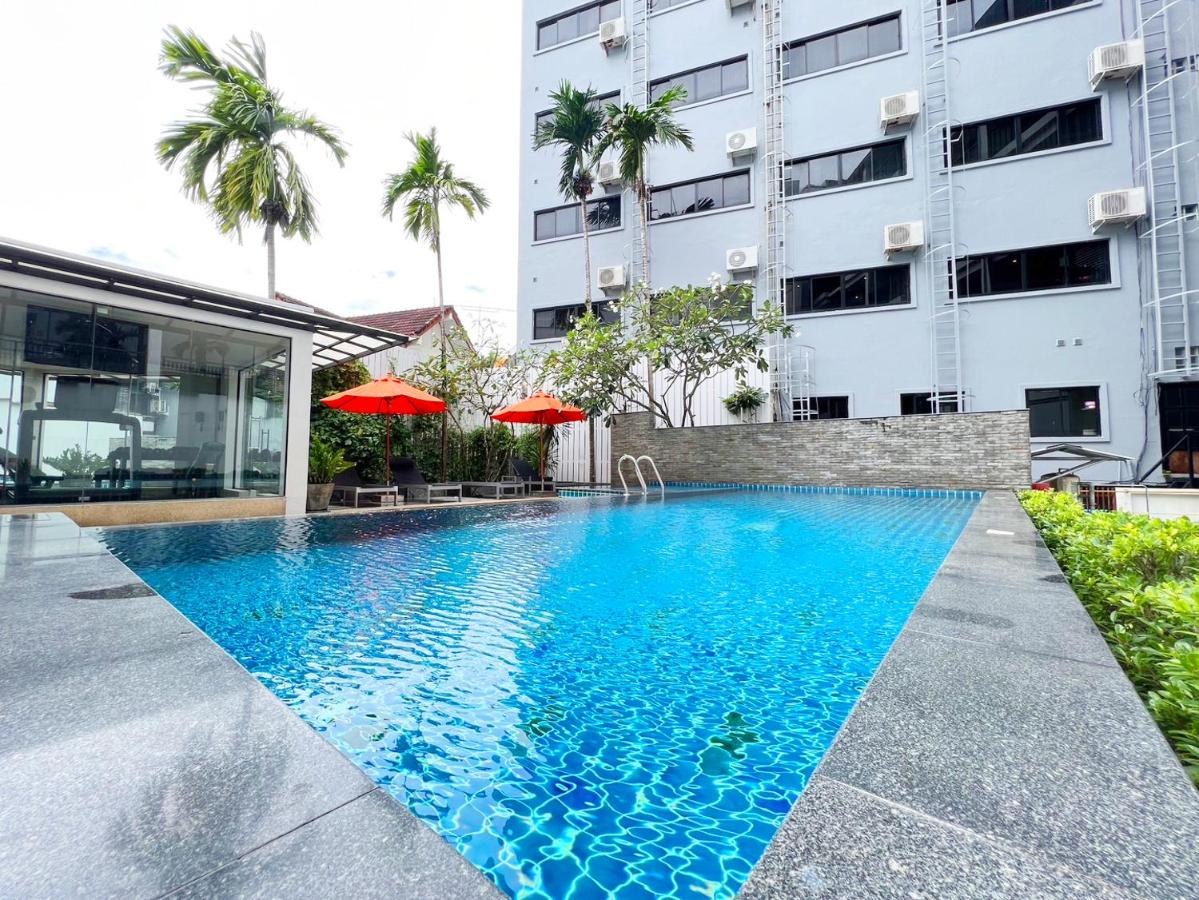 CITRUS PATONG HOTEL BY COMPASS HOSPITALITY photo 2