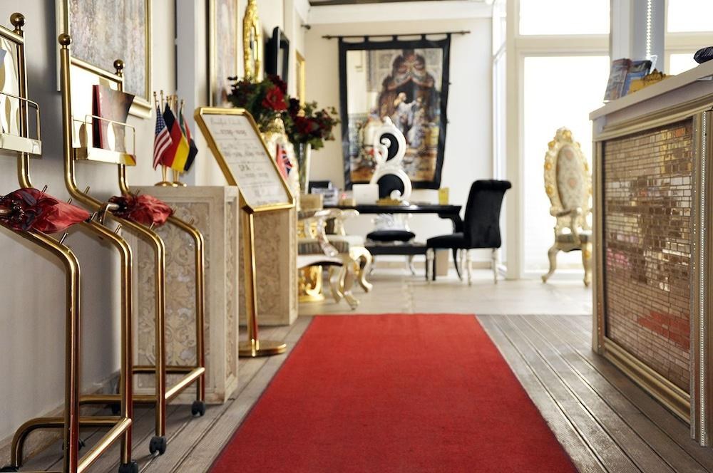 ELEGANCE EAST photo 3