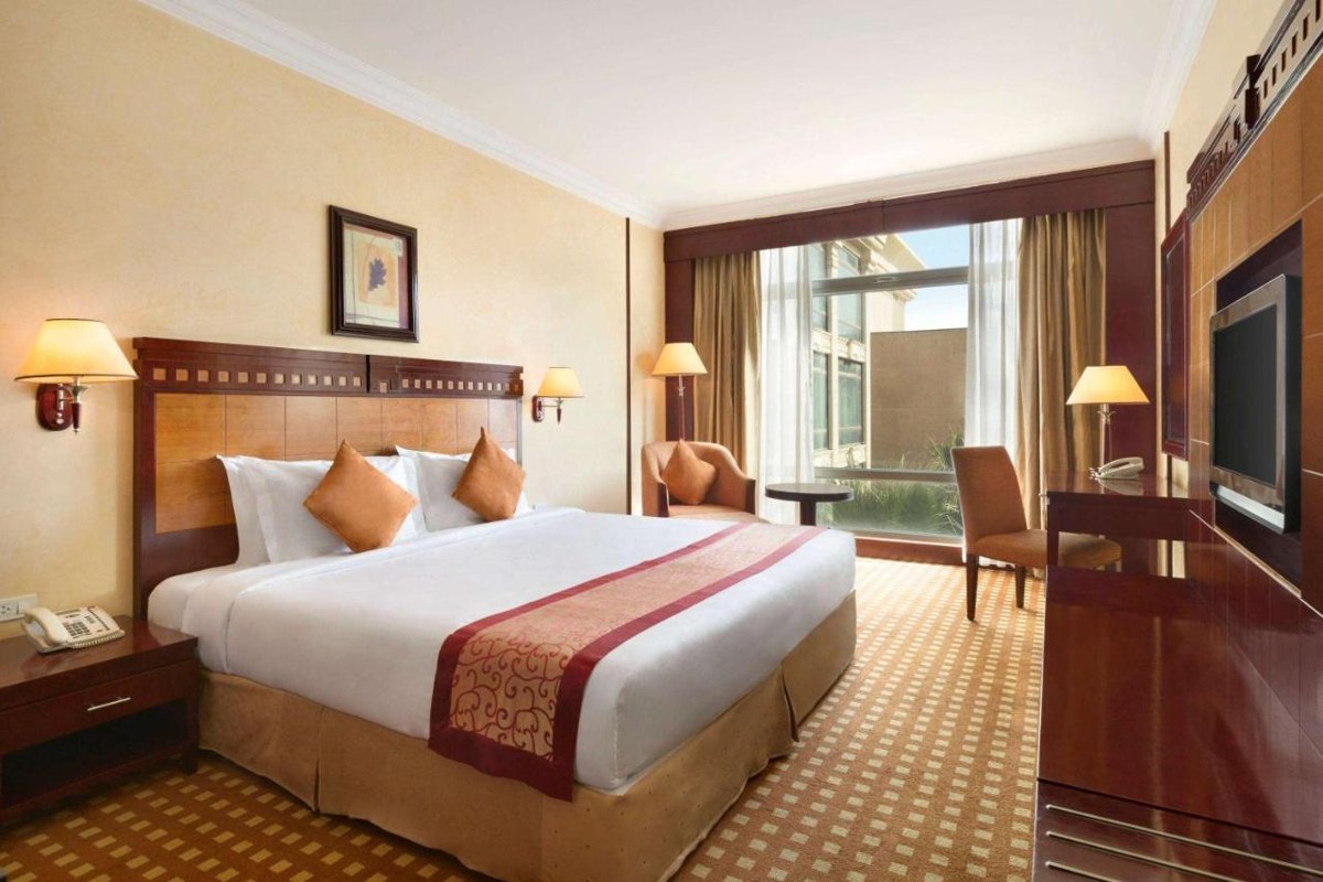 Ramada by Wyndham Riyadh photo 1