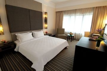 SWISS GARDEN RESIDENCES photo 4