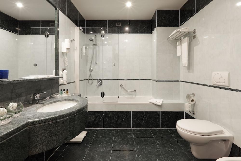 HOLIDAY INN TURIN-CORSO FRANCI photo 3