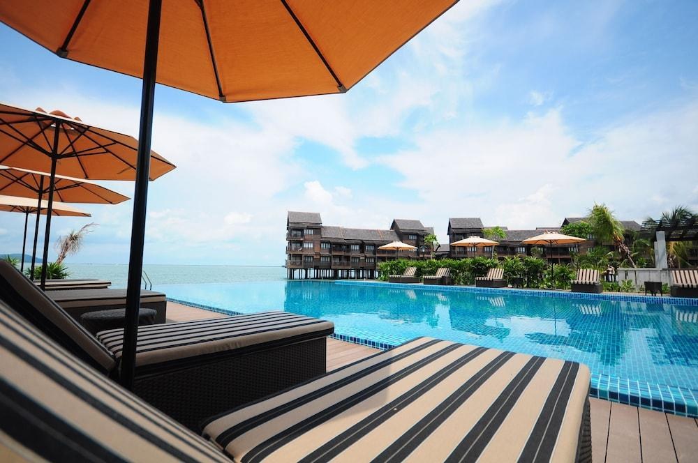 OMBAK VILLA LANGKAWI photo 2