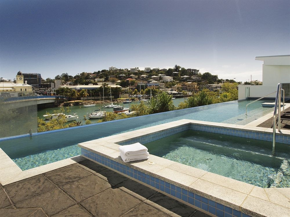 Oaks Townsville Gateway Suites photo 1