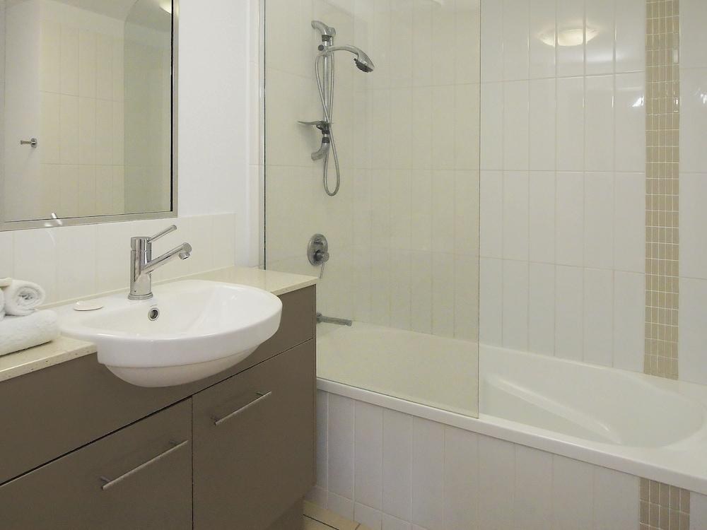 Oaks Townsville Gateway Suites photo 2