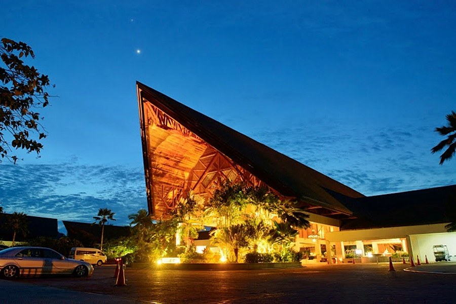 NEXUS RESORT & SPA KARAMBUNAI