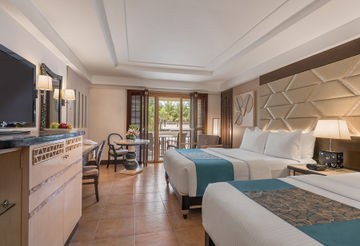 Henann Regency Resort & Spa photo 2