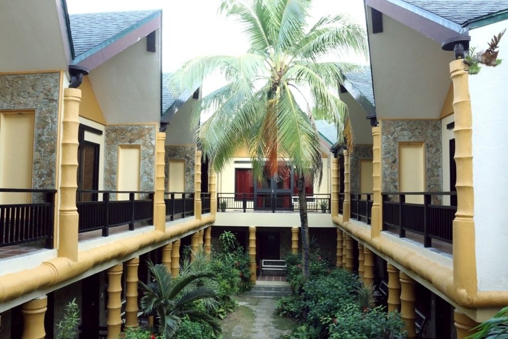 PARADISE GARDEN RESORT HOTEL & CONVENTION CENTER