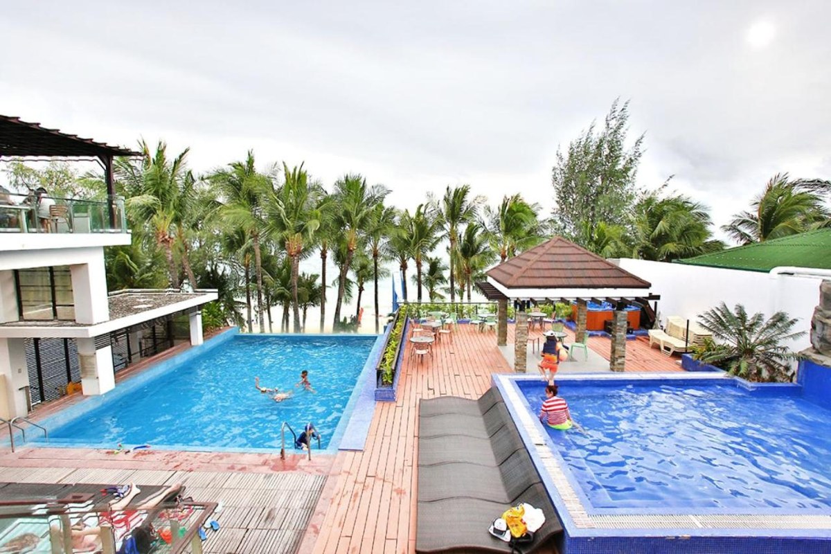 CROWN REGENCY BEACH RESORT