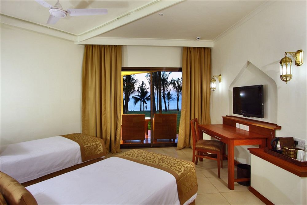 Sea Cliff Resort & Spa photo 1