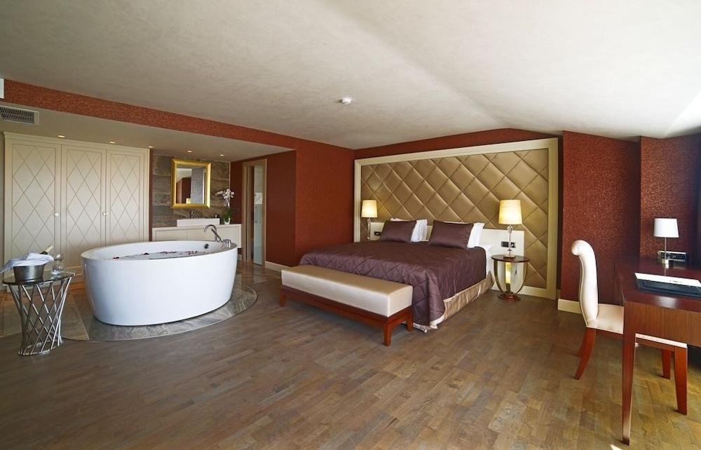 TABA LUXURY SUITES photo 2