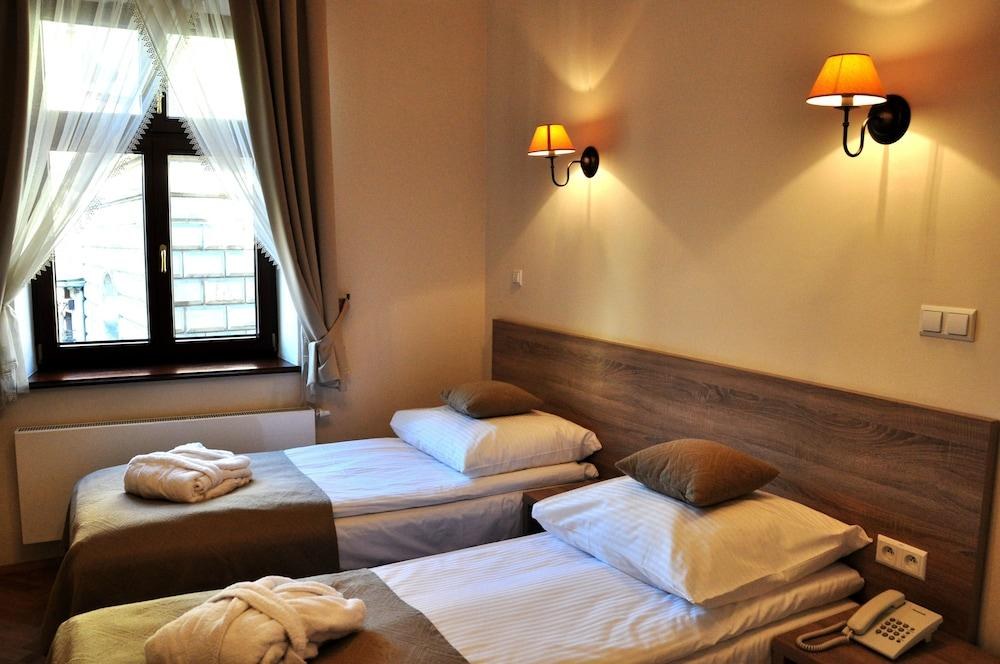 HOTEL SANTI photo 4
