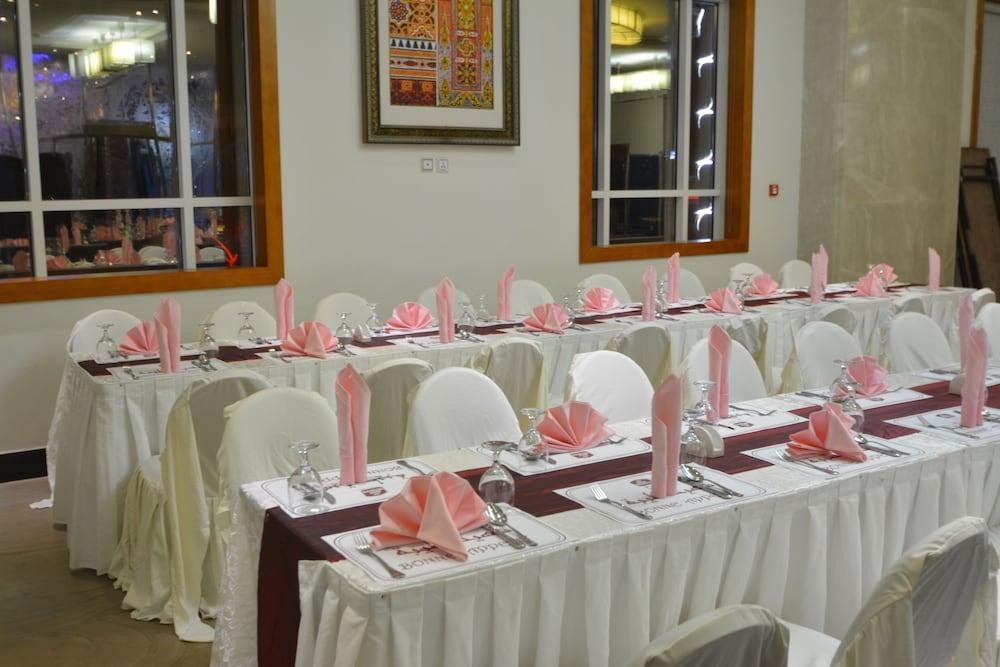 DABAB HOTEL BY WARWICK photo 3
