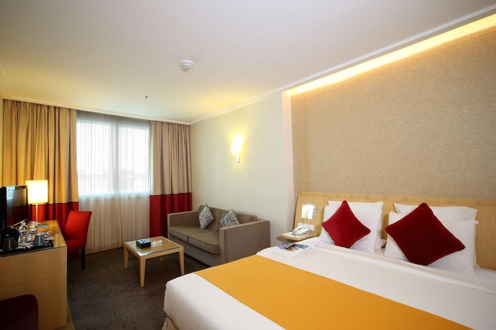 NOVOTEL RIYADH AL ANOUD photo 4