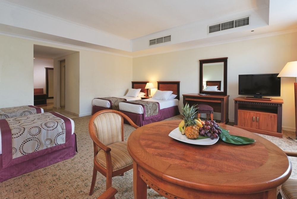 Anwar Al Madinah Mövenpick Hotel photo 1
