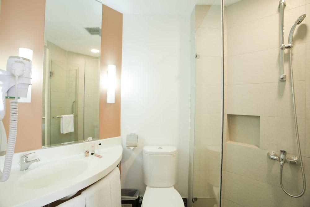IBIS SAIGON SOUTH photo 4