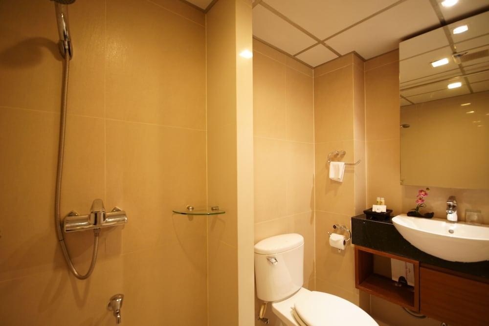 I RESIDENCE SATHORN photo 2