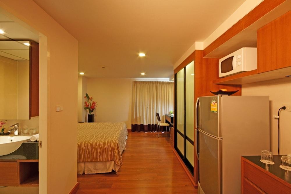 I RESIDENCE SATHORN photo 3