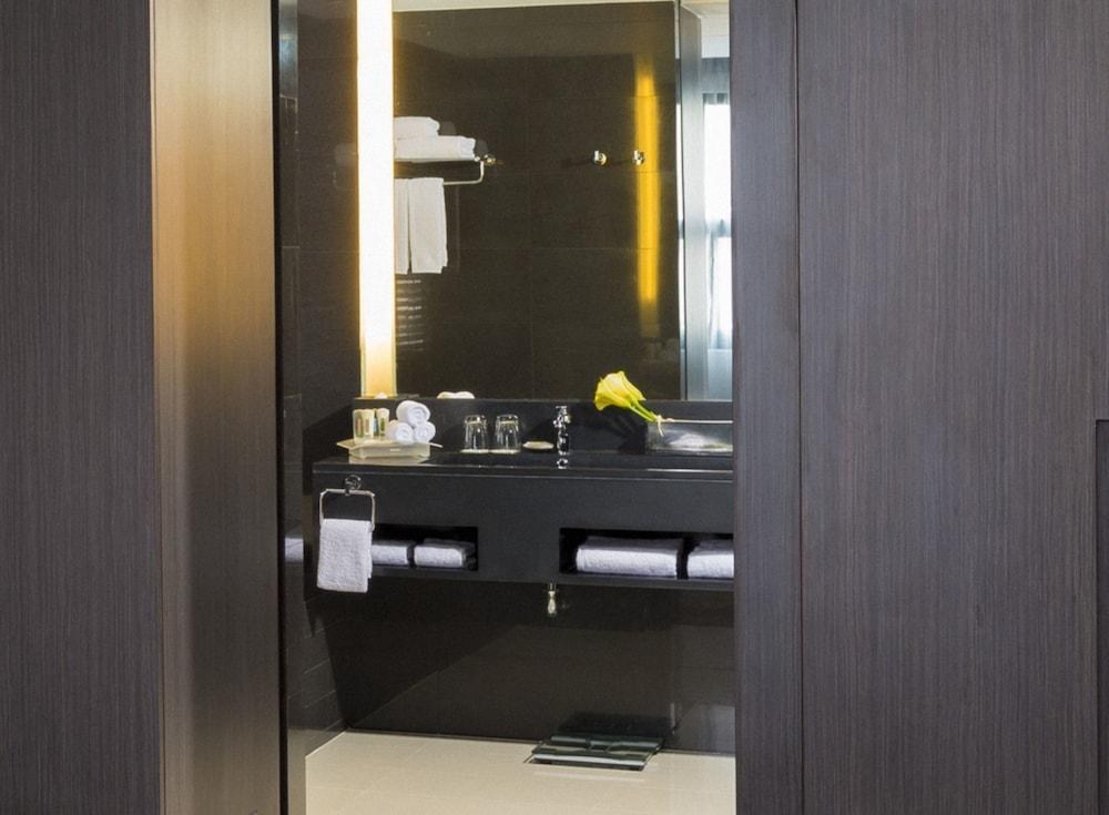 HOLIDAY INN SUKHUMVIT22 photo 3