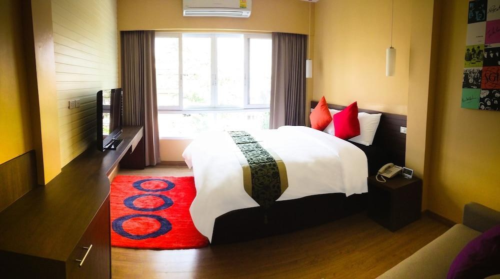 ICHECK INN SILOM photo 4