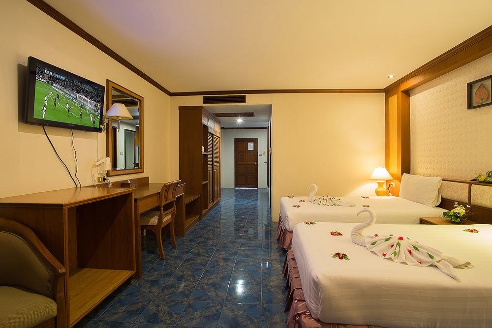 THANTHIP BEACH RESORT photo 1