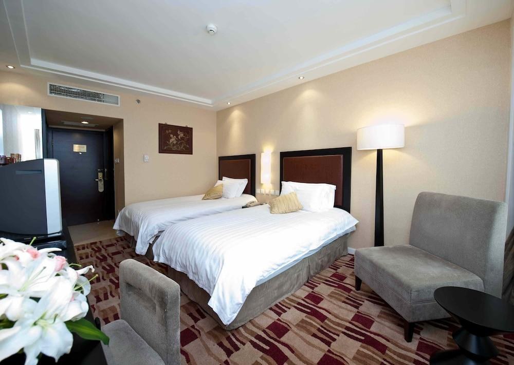 YANSHAN HOTEL photo 4