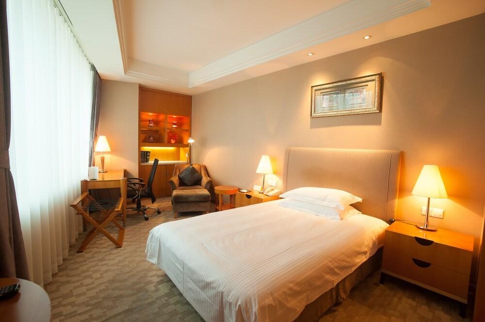 Jin Jiang Tian Cheng Hotel photo 2