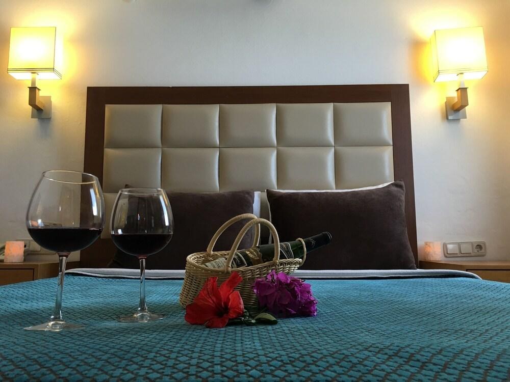 Yildiz Hotel photo 2