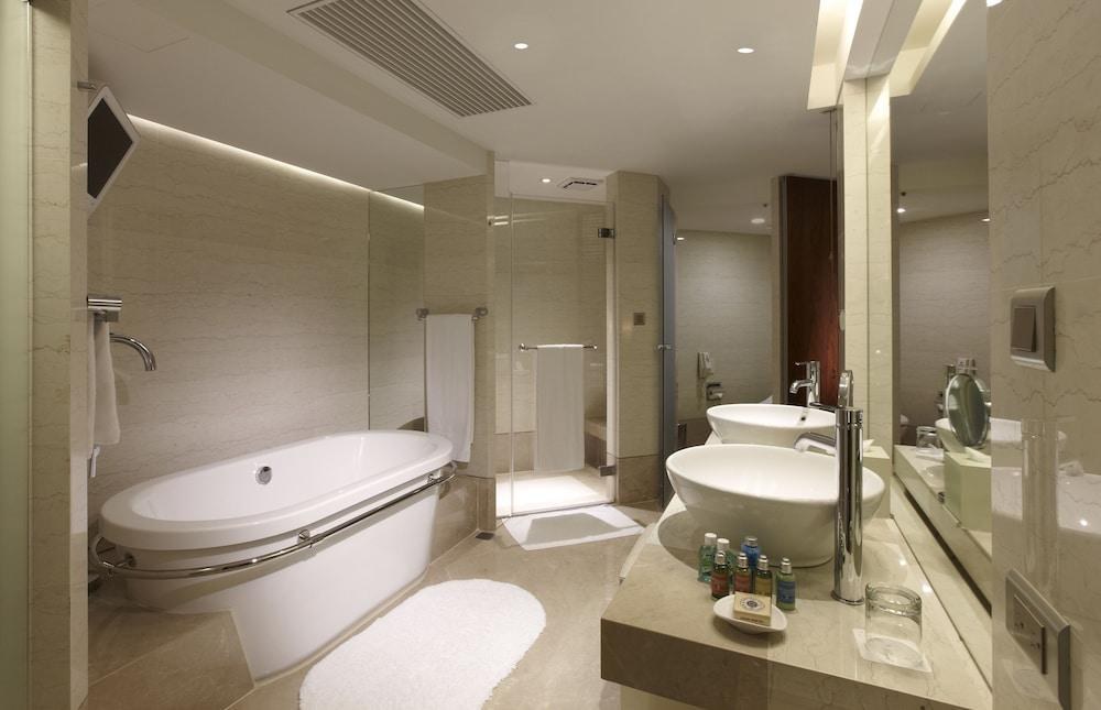 HOTEL ROYAL-NIKKO TAIPEI photo 2