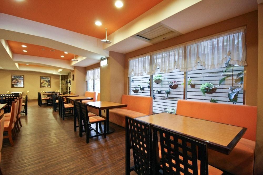 ORANGE HOTEL-PARK, TAICHUNG photo 4