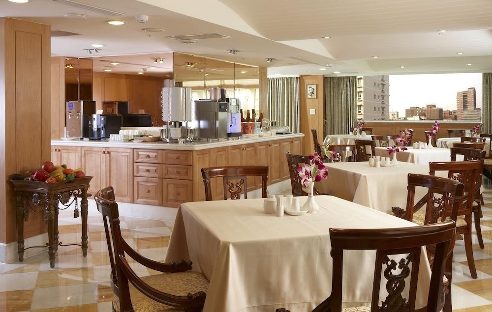 Royal Seasons Hotel Taipei Nanjing West photo 3