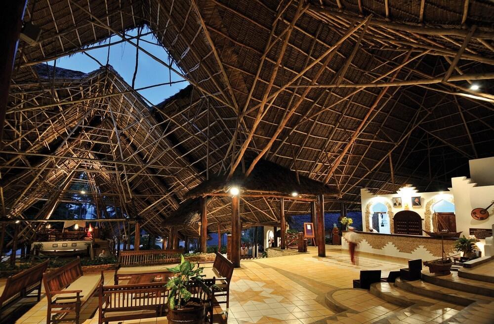 DIAMONDS MAPENZI BEACH CLUB photo 4
