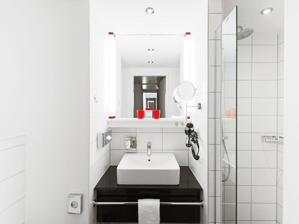 DORMERO HOTEL FRANKFURT MESSE photo 4