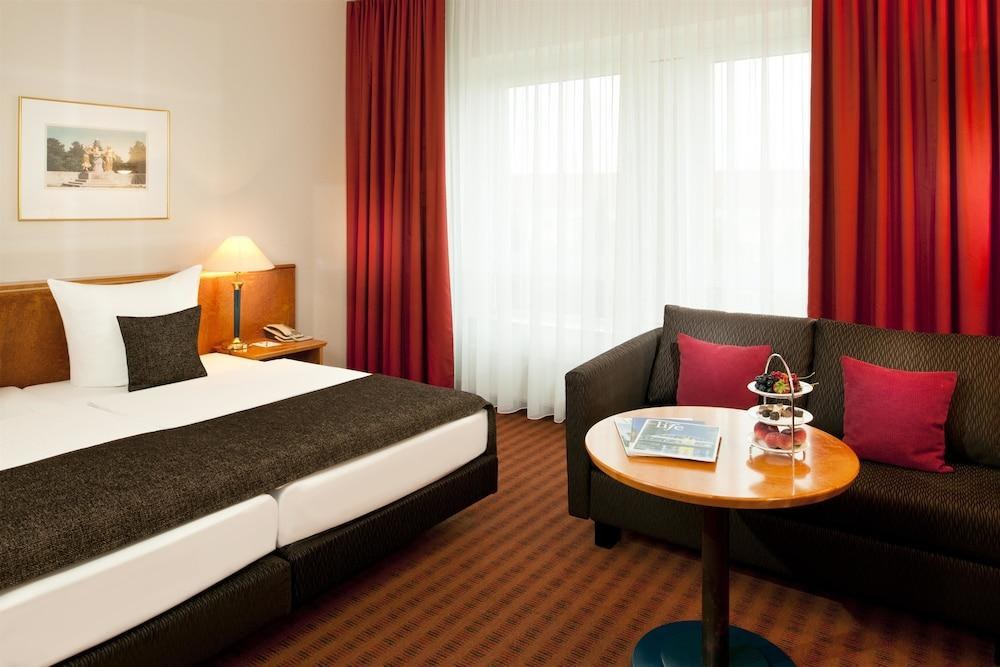 DORINT HOTEL DRESDEN photo 2