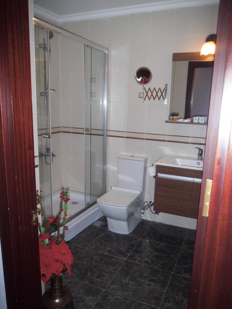 DAPHNE HOTEL photo 3
