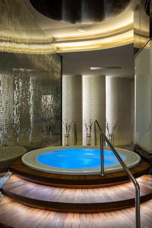 RADISSON BLU ISTANBUL PERA photo 4