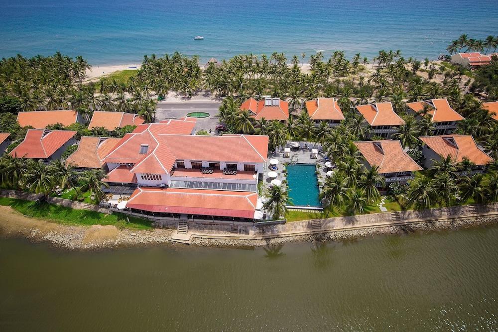 HOI AN BEACH RESORT photo 2