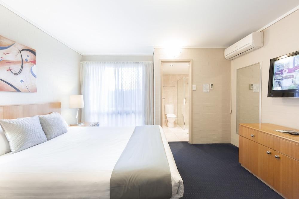IBIS STYLES CANBERRA NARRABUND photo 2