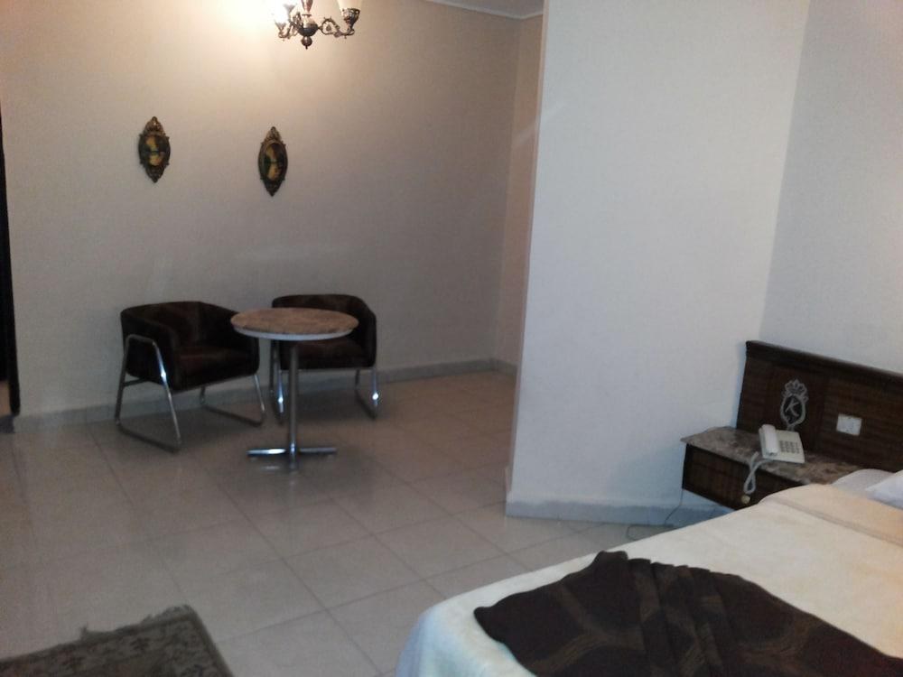 KANZY HOTEL photo 2
