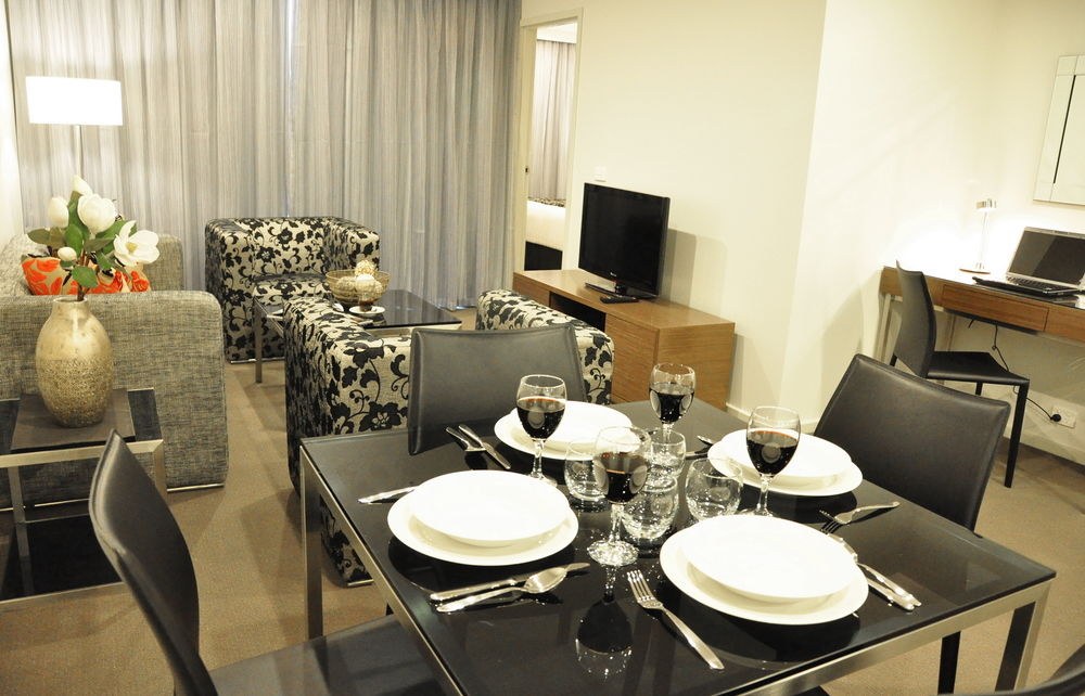 ADINA SERVICED APARTMENTS CANB photo 1