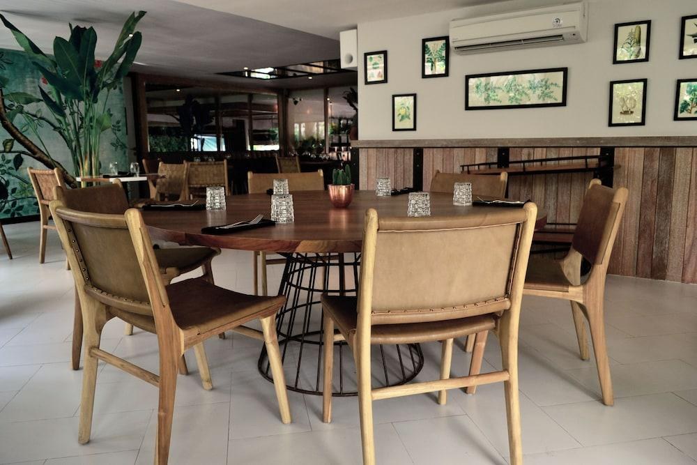 L HOTELS SEMINYAK photo 3