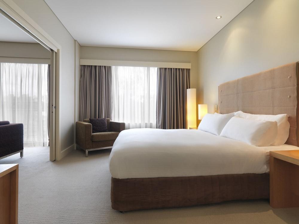 CROWNE PLAZA HUNTER VALLEY photo 2