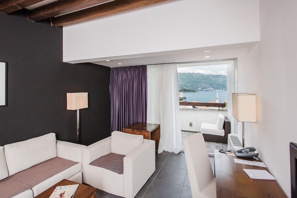 AVALA RESORT & VILLAS photo 1