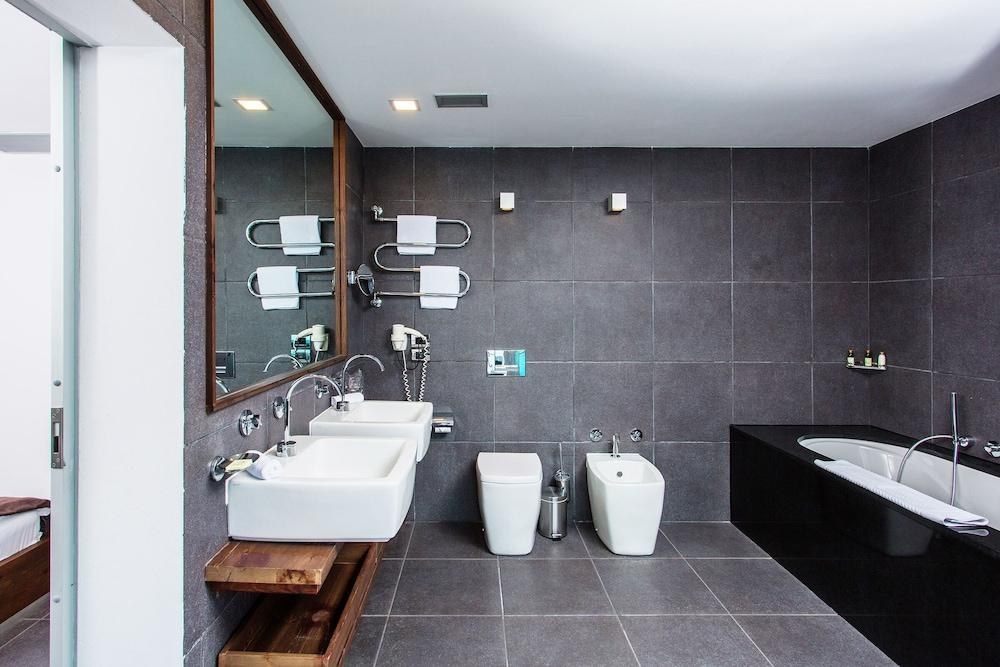 AVALA RESORT & VILLAS photo 3