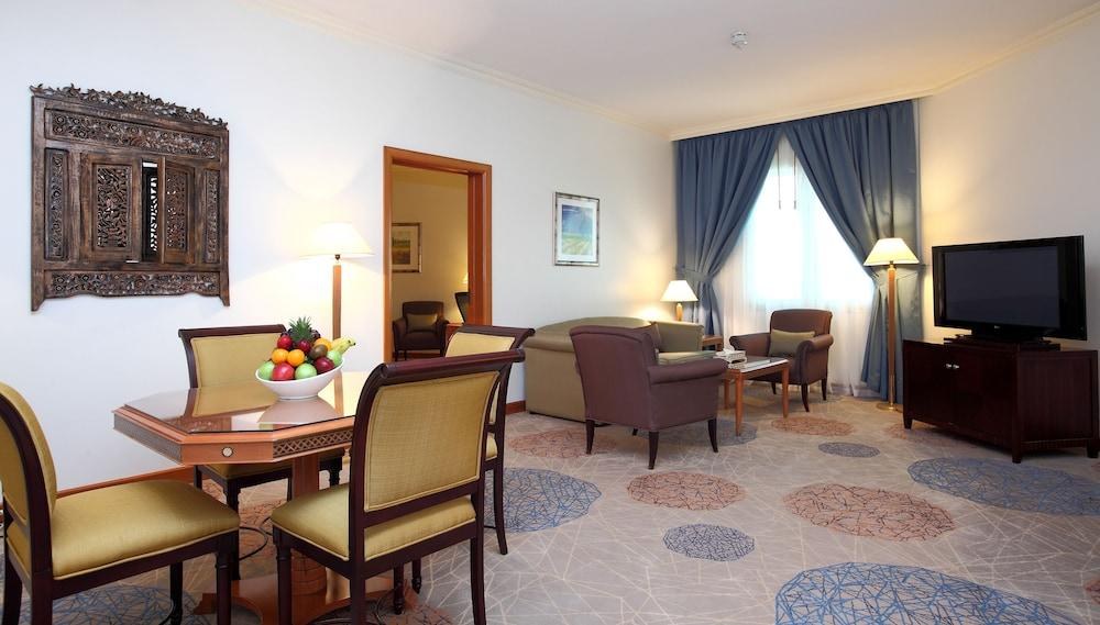 HOLIDAY INN AL KHOBAR photo 2