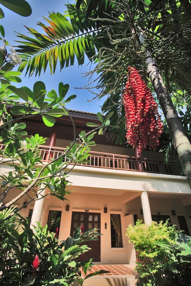 BAAN CHAWENG BEACH RESORT photo 2