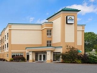 DAYS INN & SUITES ALBANY photo 3
