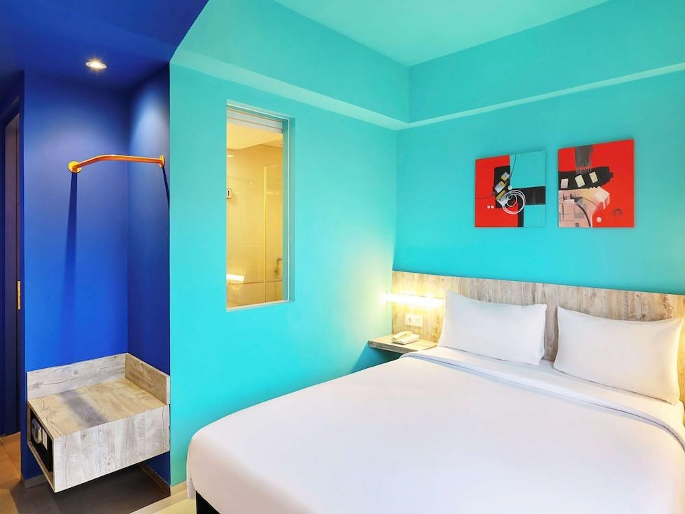 Primera Hotel Seminyak photo 4