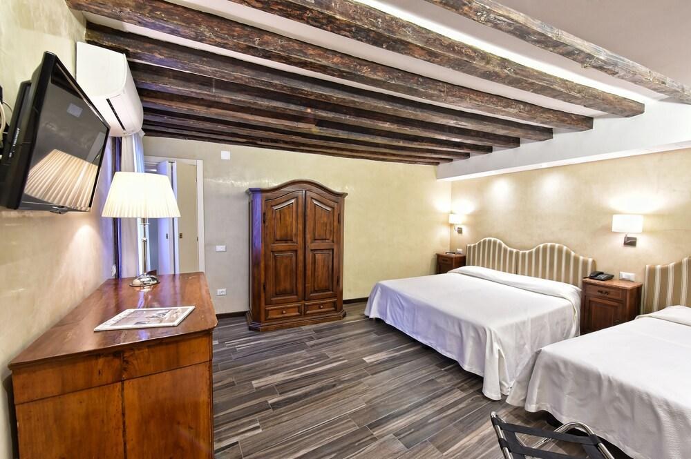 VILLA ROSA photo 4