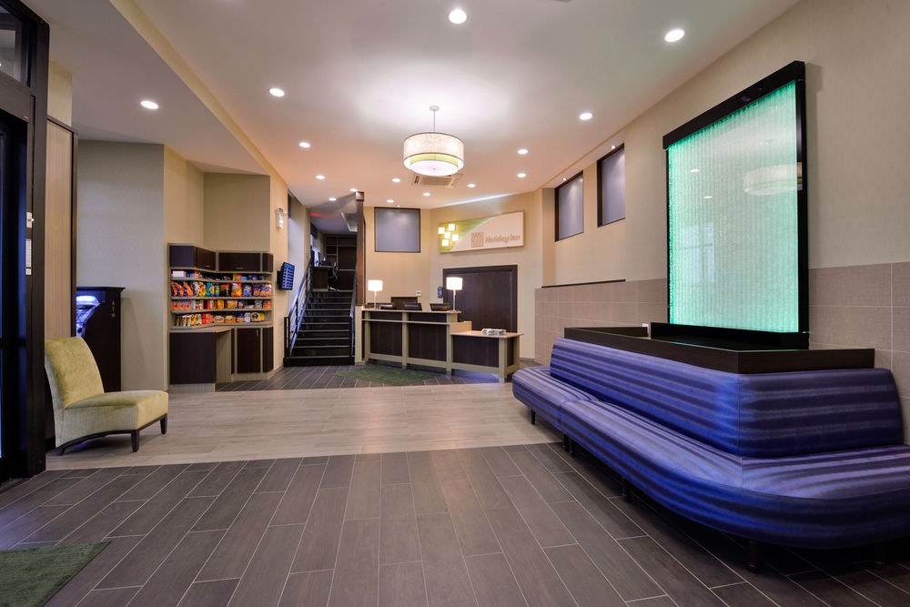 HOLIDAY INN JFK AIRPORT