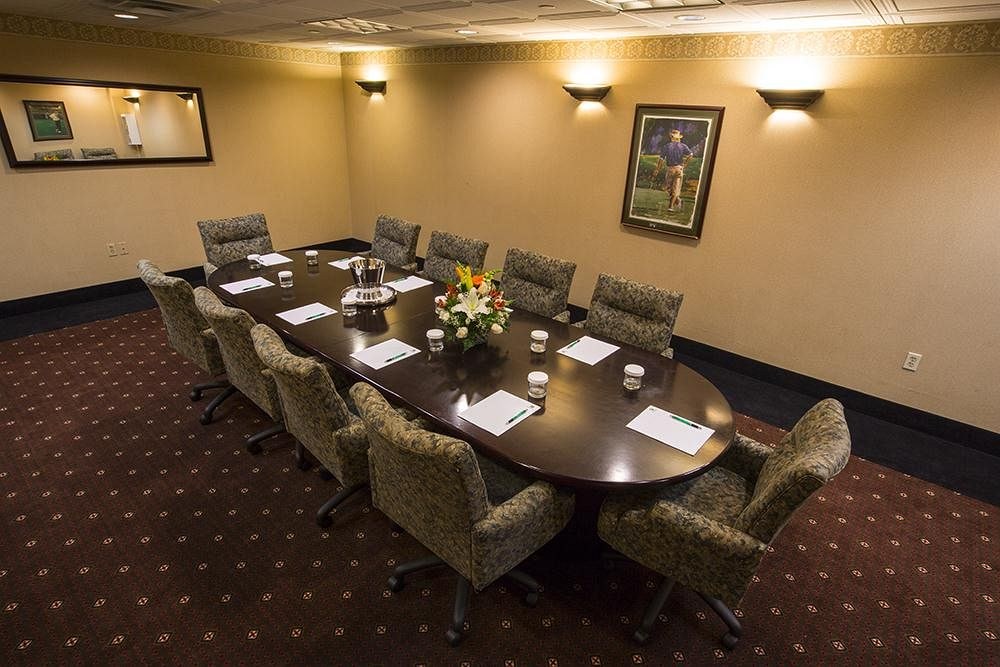 HOLIDAY INN LAGUARDIA AIRPORT